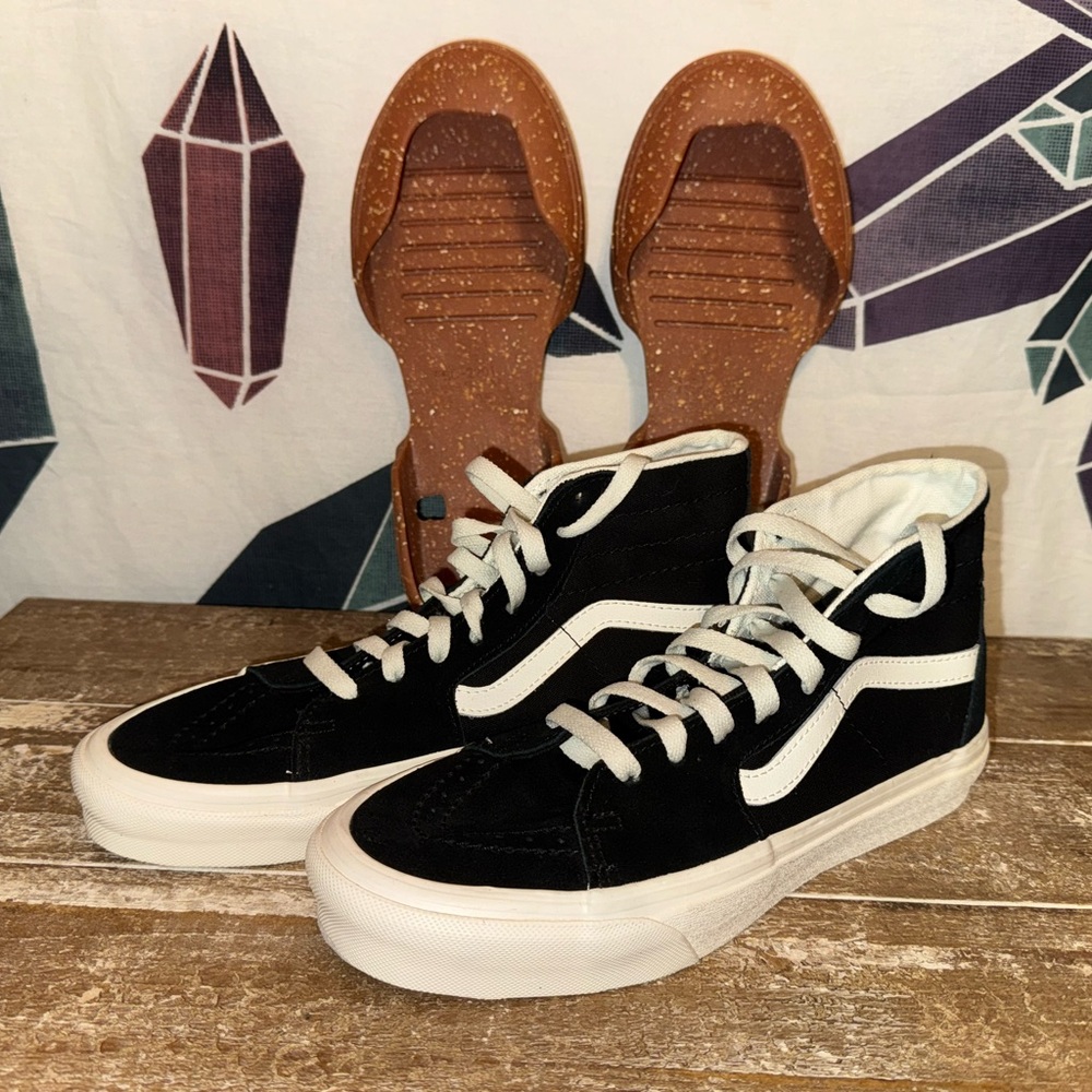 VANS Sk8-Hi Tapered High Top Sneakers and Modular Speckled Gum Sole attachments